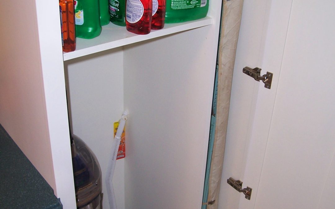 zlaundry room cabinet